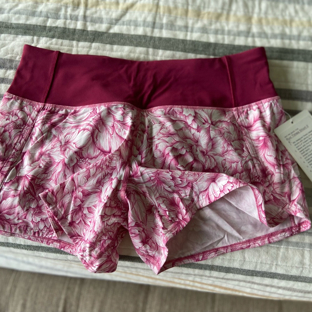 Lululemon floral 4” speed short